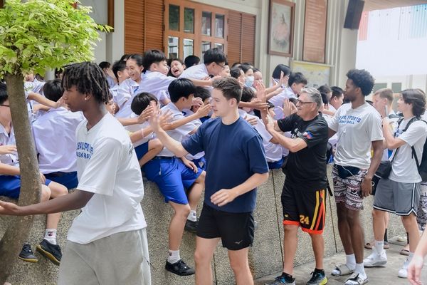 โรงเรียนปรีชานุศาสน์